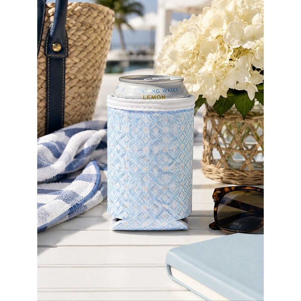 Lilly Pulitzer Drink Cozy Blue Pattern NWOT Unused
